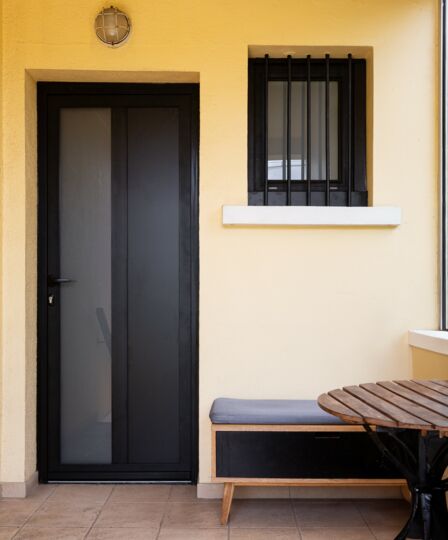 Redynamisez l’apparence de votre maison grâce à la menuiserie moderne